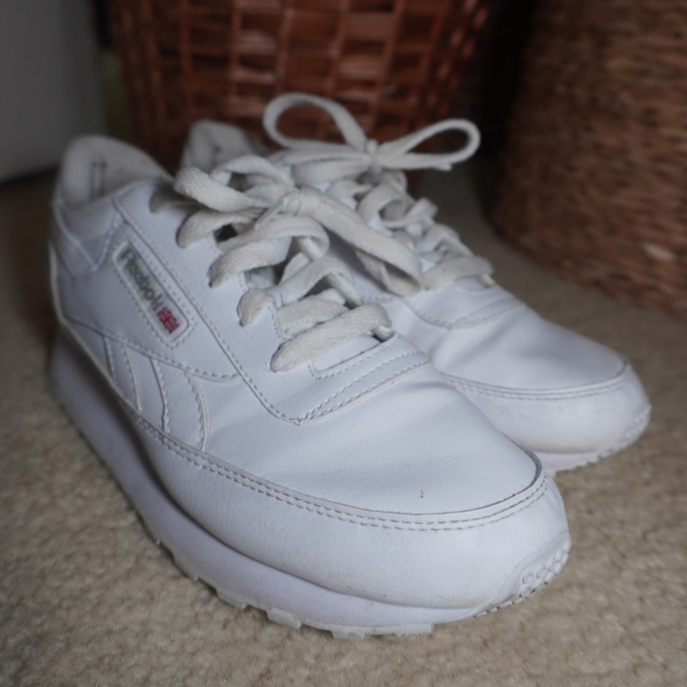 Reebok Womens Classic Renaissance Sneaker V67018 White Leather Shoes Size 6